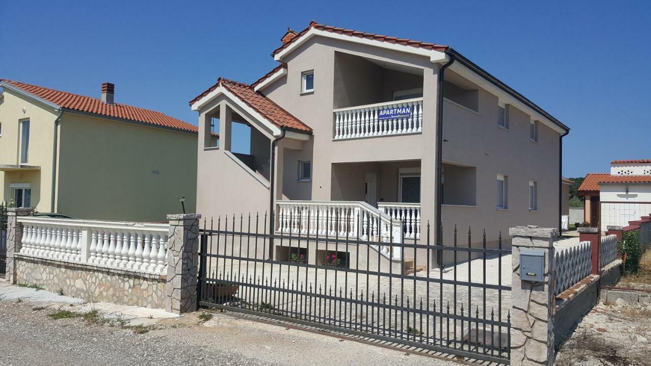 Apartment Rose Pula Ngoại thất bức ảnh