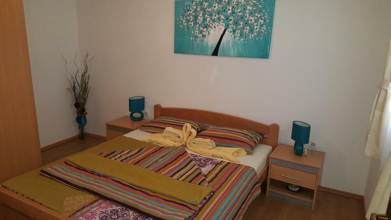 Apartment Rose Pula Ngoại thất bức ảnh